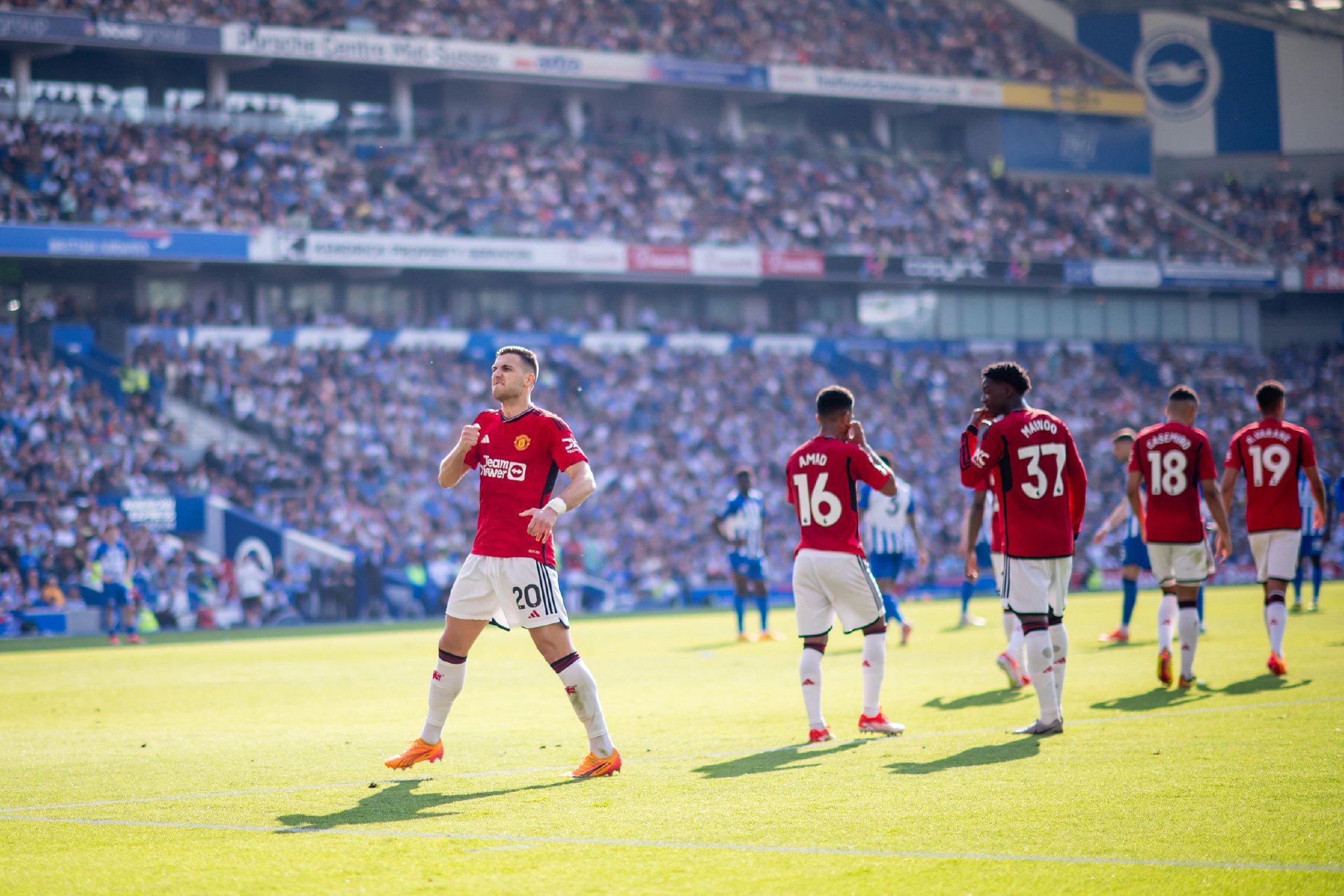 他不仅代表 他不仅代表